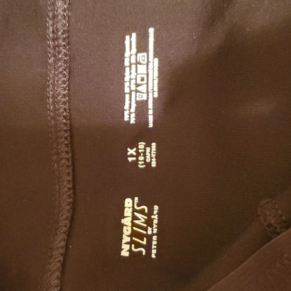 Peter Nygard Cropped Pants.. Black with Gold Zippers Down Legs Size 16-18 - Picture 5 of 5